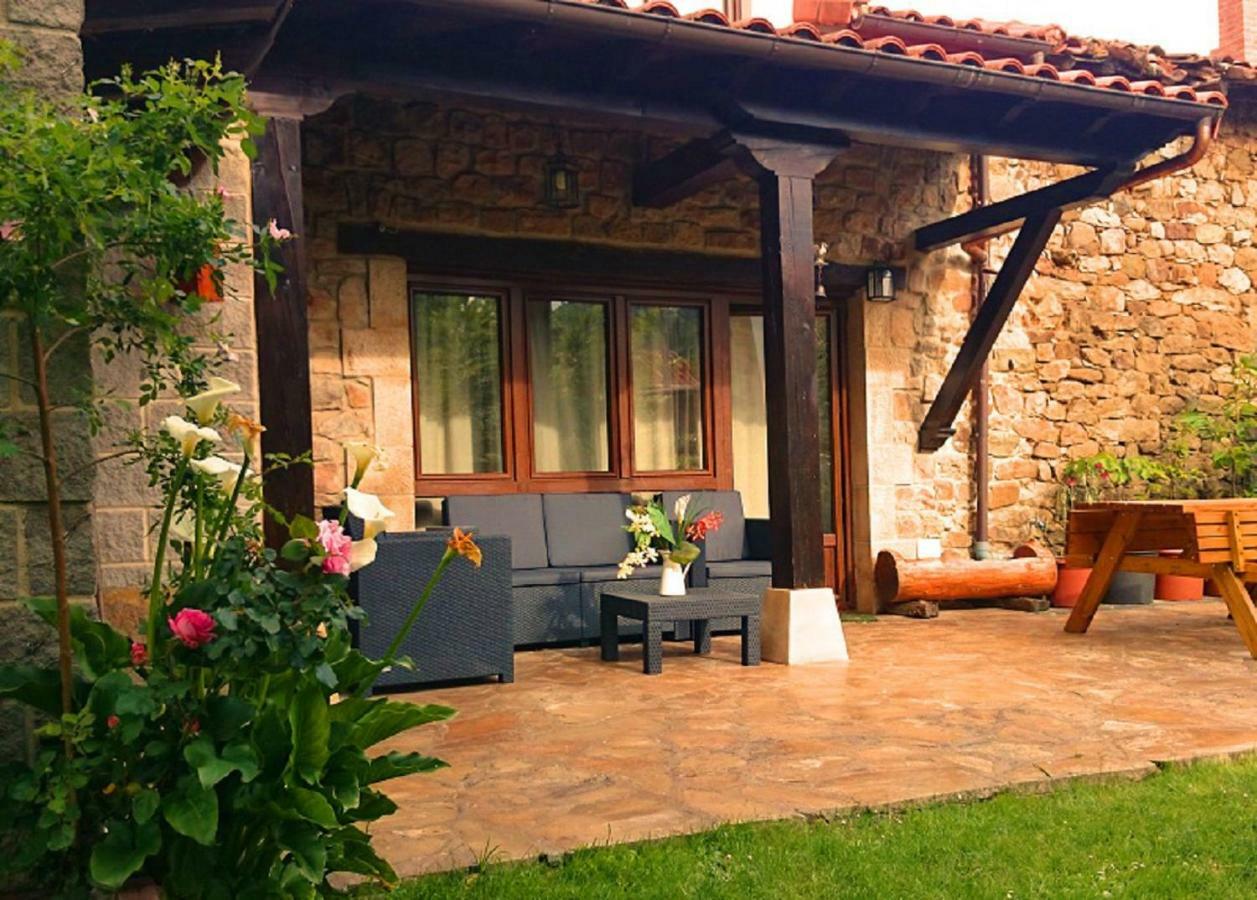 Villasuso de Cieza El Rincon Del Besayaゲストハウス エクステリア 写真